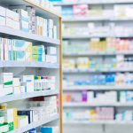 Entenda a diferença entre medicamento de referência, genérico e similar