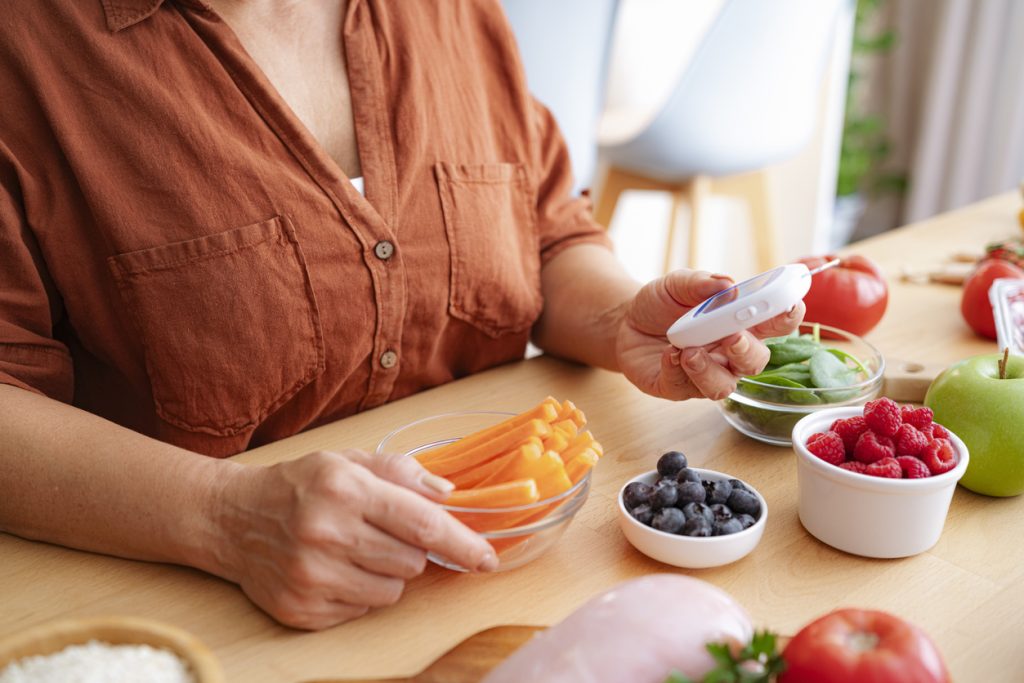 Saiba o que incluir e o que evitar na dieta para diabetes